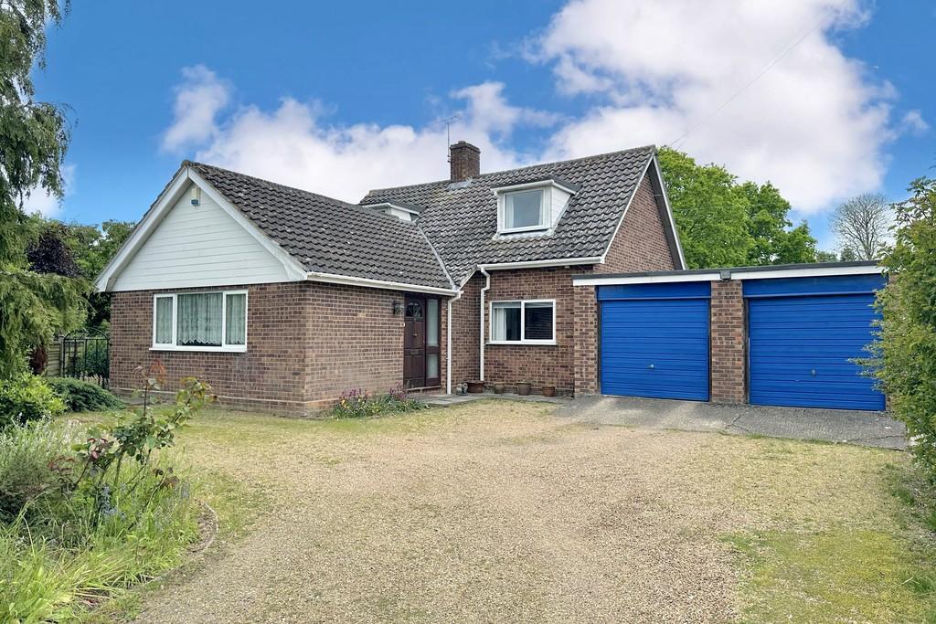 Hadleigh Road, Elmsett 3 bed detached house for sale £450,000