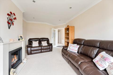 54 Cissbury Ring, Werrington, Peterborough, PE4 6QJ
