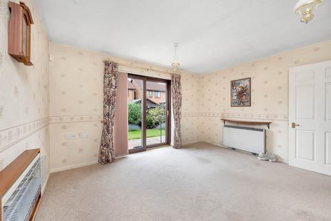 2 bedroom bungalow for sale - Nightingale Court, Gunthorpe, Peterborough, PE4