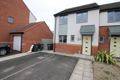 3 bedroom semi-detached house to rent, Iris Grove, Darlington