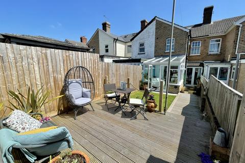 2 bedroom terraced house for sale - Lake Road, Poole BH15