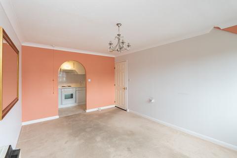 1 bedroom flat for sale - Bartholomew Court, South Street, Dorking