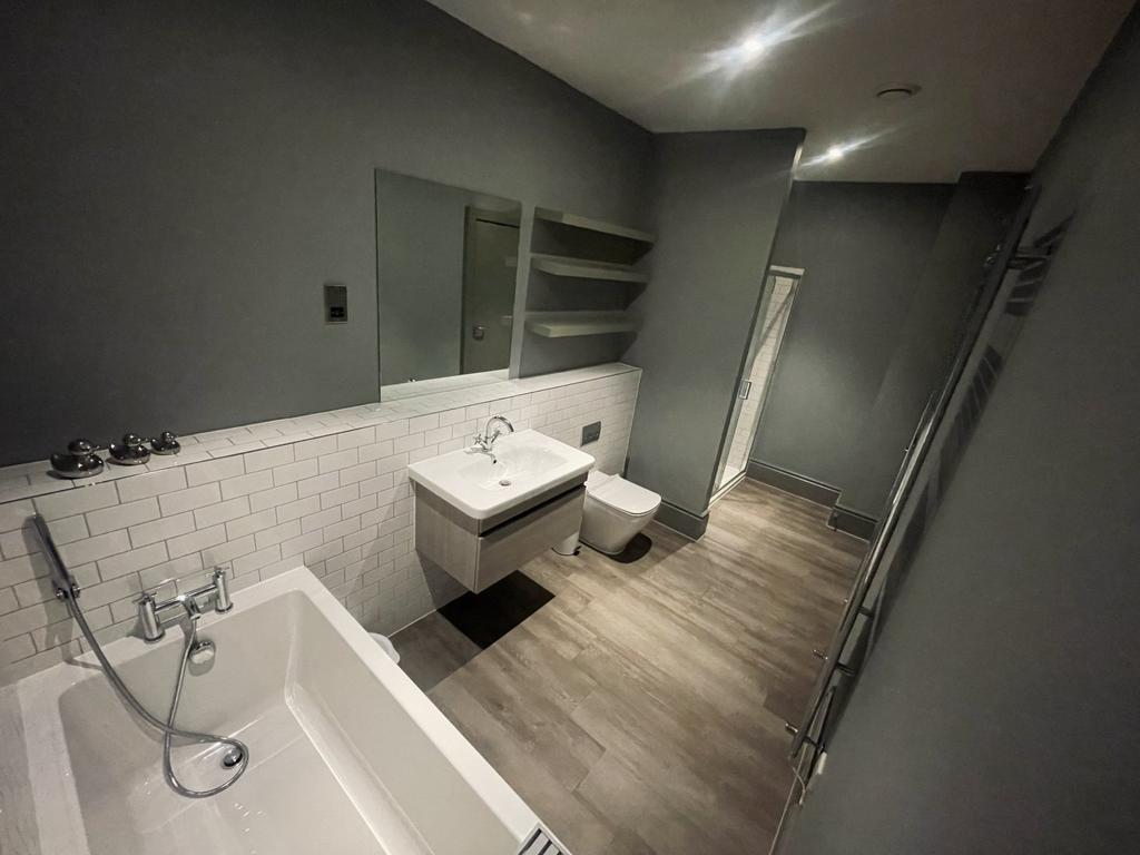 Main Bathroom