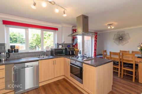 6 Alder Way, Taverham, Norwich, NR8 6YD