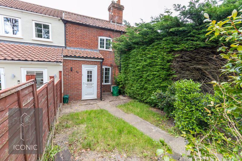 Drayton High Road, Drayton, Norwich 2 bed terraced house £220,000
