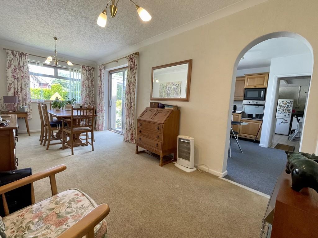 Lyndon Road, Olton, Solihull 3 bed semidetached house for sale £435,000