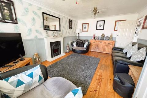 2 bedroom semi-detached bungalow for sale - Stuarts Way, Saltash