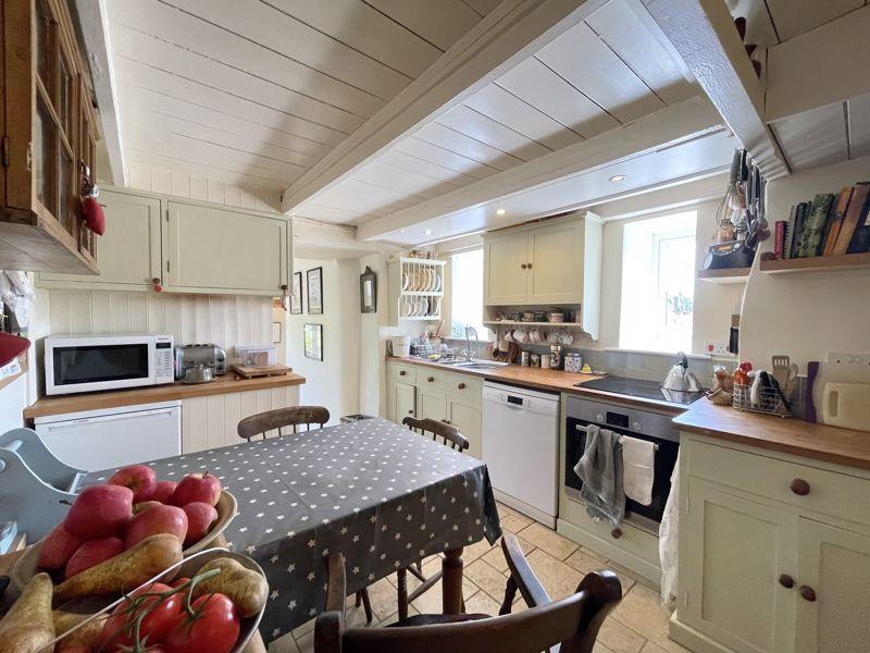 Cottage Kitchen