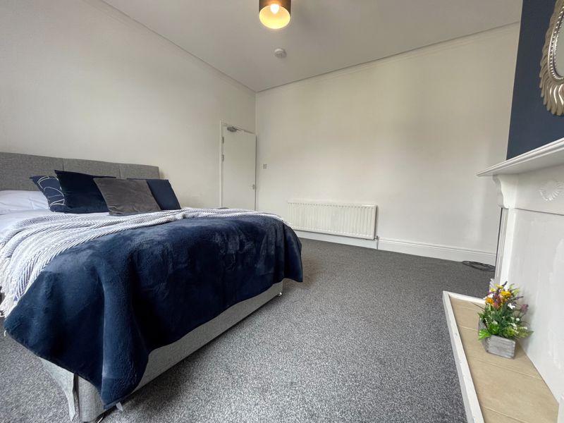 Deckham Terrace, Gateshead NE8 1 bed in a house share £550 pcm (£127 pw)