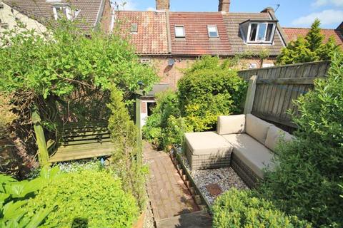 2 bedroom terraced house for sale - KIDGATE, LOUTH