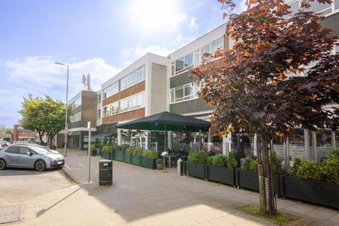 2 bedroom apartment for sale, Hutton Road, Brentwood CM15