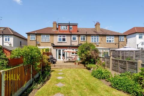 128 Amery Gardens, Romford, RM2 6RR