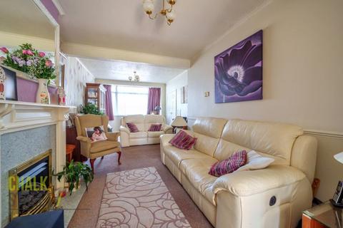 128 Amery Gardens, Romford, RM2 6RR