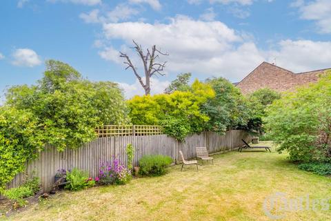 59 Weston Park, London, N8 9SY