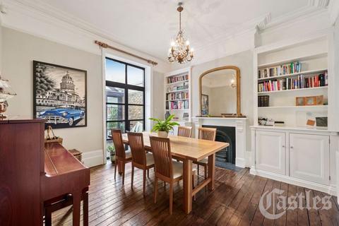 59 Weston Park, London, N8 9SY