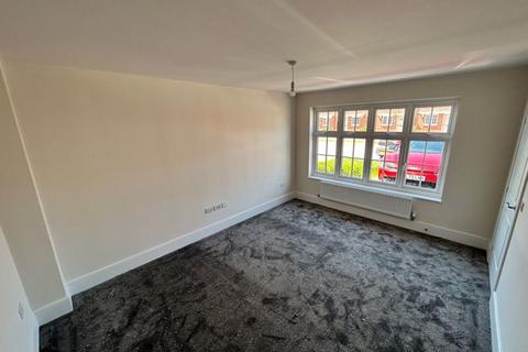 3 bedroom mews to rent, Kellerman Road, Little Sutton