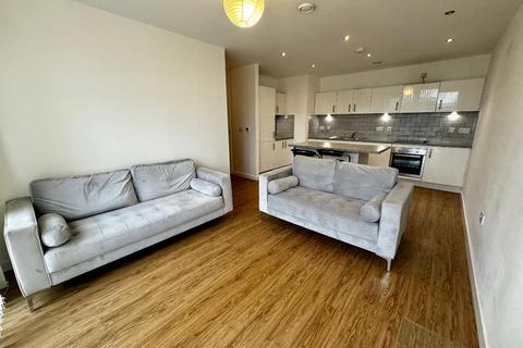 2 bedroom apartment to rent, City Road, Hulme, Manchester, M15 5GP