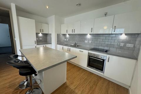 2 bedroom apartment to rent, City Road, Hulme, Manchester, M15 5GP