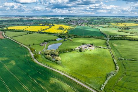 Land for sale - Blisworth, Northampton