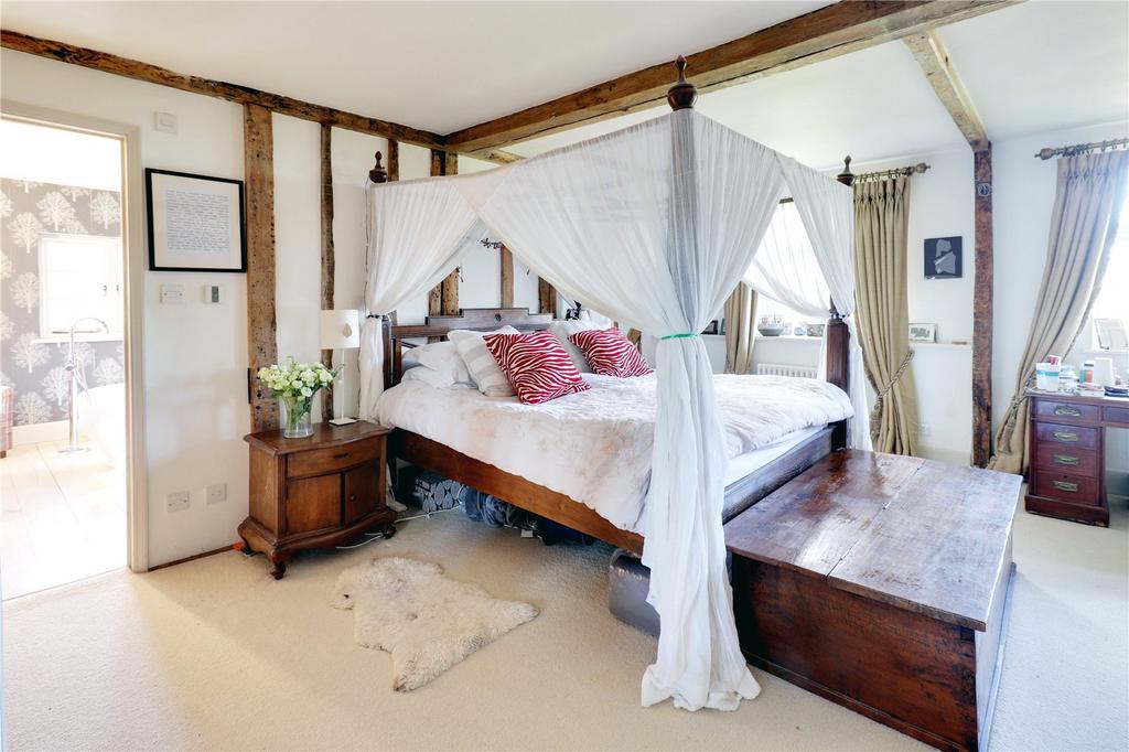 Main Bedroom