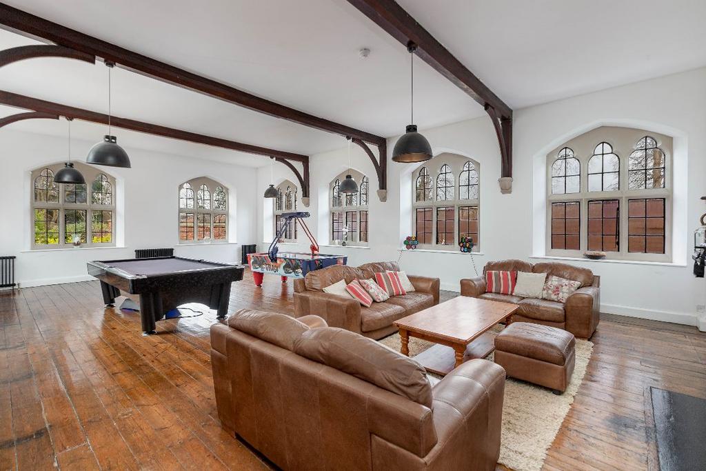 Entertainment room