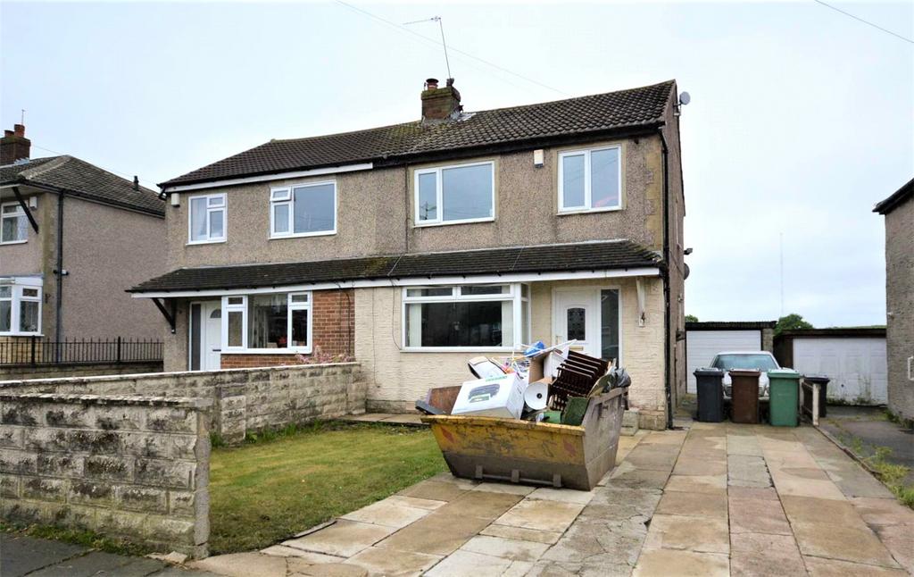 Tyersal Drive, Bradford, West Yorkshire 3 bed semidetached house for