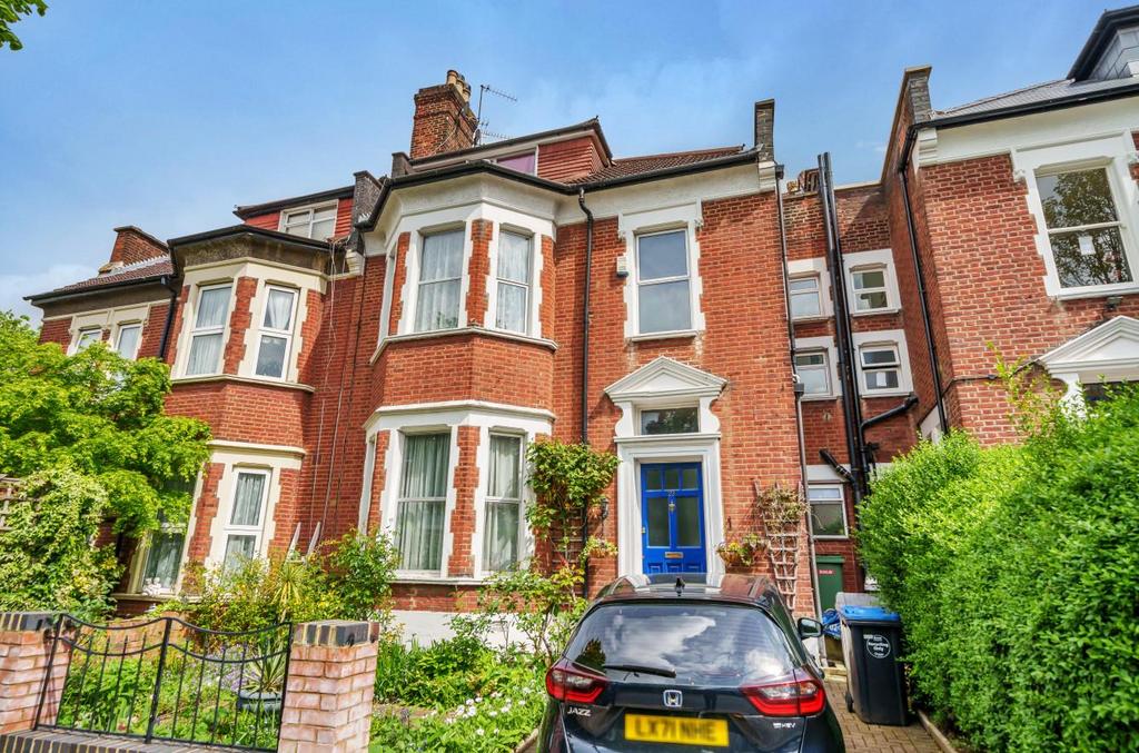 Blenheim Gardens, London, NW2 6 bed house for sale £2,250,000