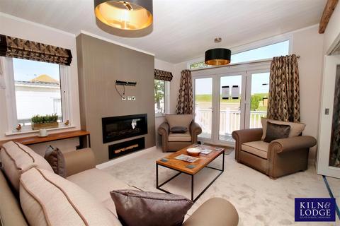 2 bedroom park home for sale, Seasalter Hoiiday Estate, Faversham Road, Seasalter, Whitstable