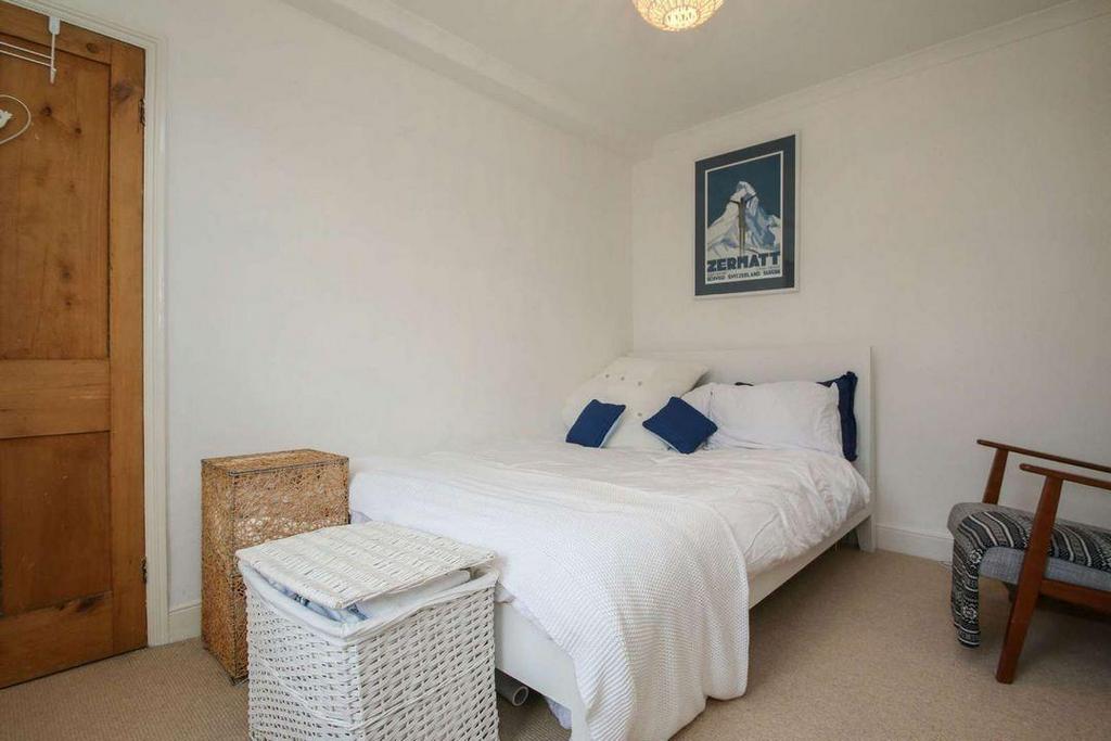 Bedroom 2 Aspect 2
