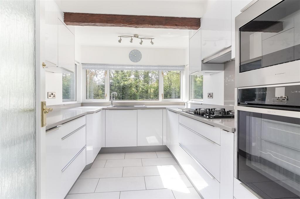 Kitchen.jpg