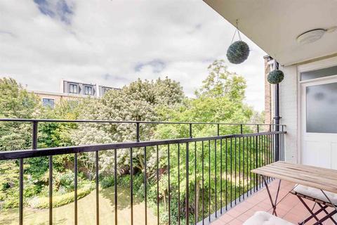 undefined, Walham Grove, London