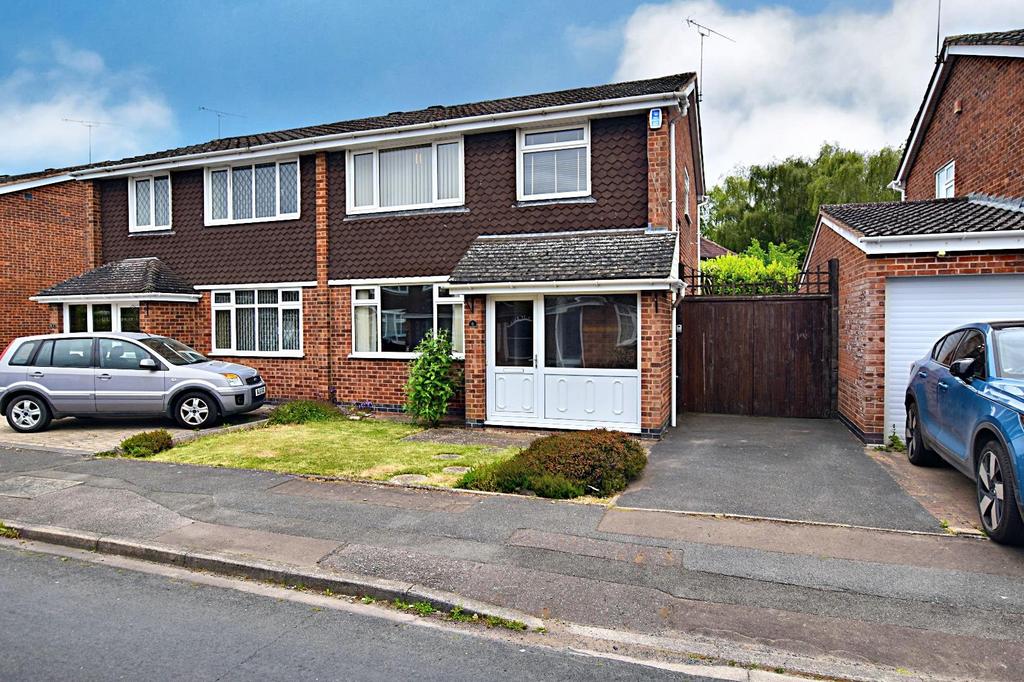 Manderley Close, Eastern Green, Coventry 3 bed semidetached house for