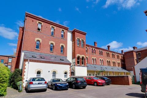 3 bedroom apartment for sale, St. Georges Place, Cheltenham