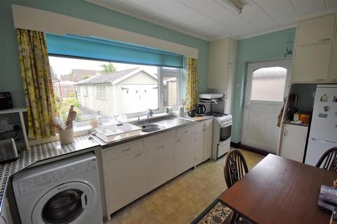 6 Birchfield, Hook, Goole, DN14 5NJ
