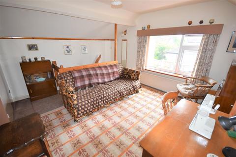 6 Birchfield, Hook, Goole, DN14 5NJ