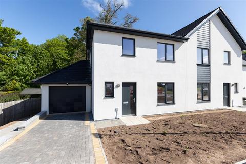 28 Airlie View, Alyth, Blairgowrie, PH11 8BF