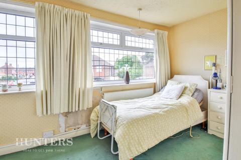 37 Acresfield Road, Middleton, Manchester, M24 2WT