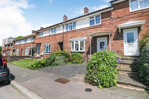 137 Chapel Fields, Harlow, CM17 9EP