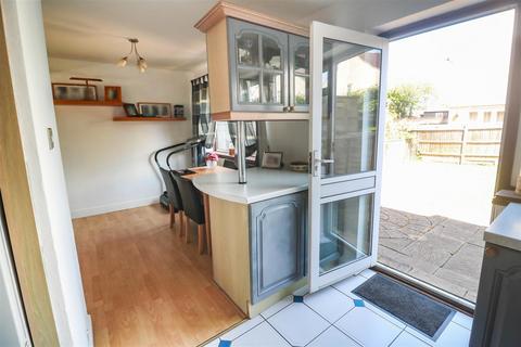 137 Chapel Fields, Harlow, CM17 9EP