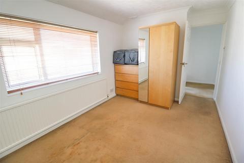 137 Chapel Fields, Harlow, CM17 9EP