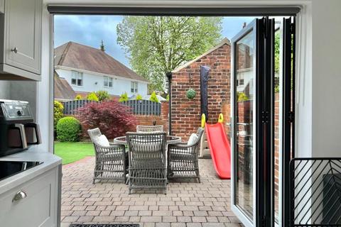 12 Bond Road, Barnsley, S75 2TW
