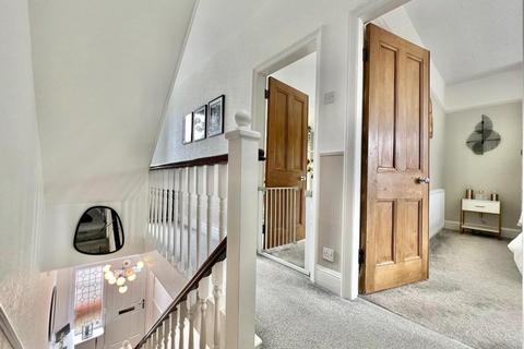 12 Bond Road, Barnsley, S75 2TW