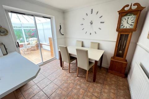 57 Belfry Drive, Wollaston, Stourbridge, DY8 3SE