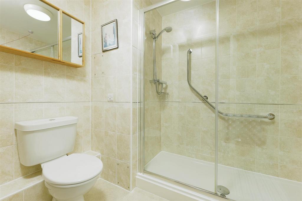Shower Room 1 LC.jpg