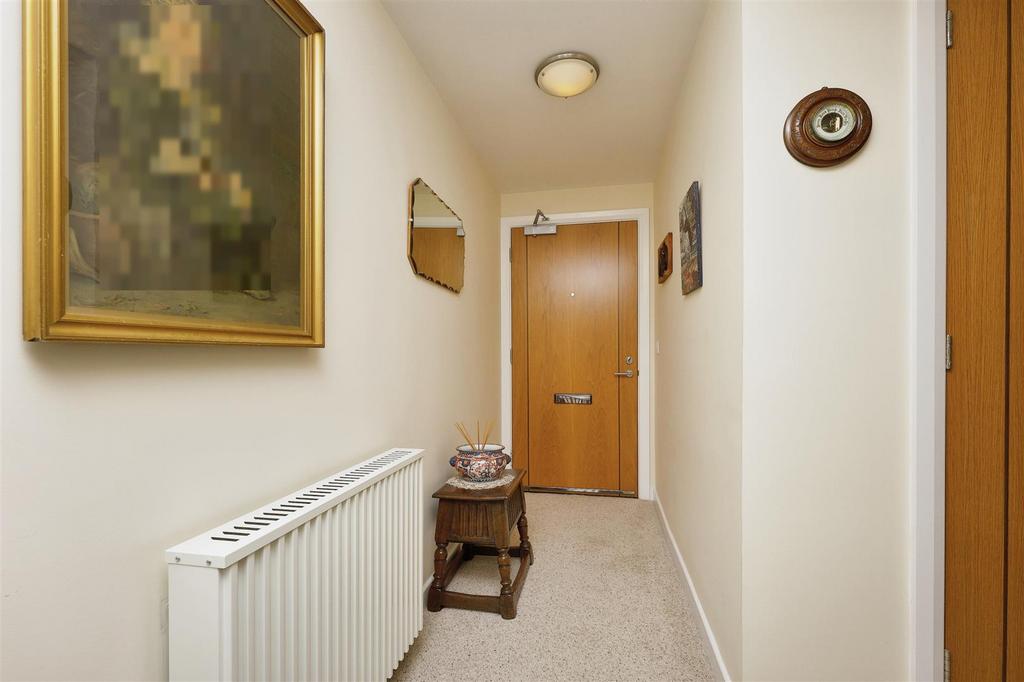 Entrance Hall 1 LC(b).jpg