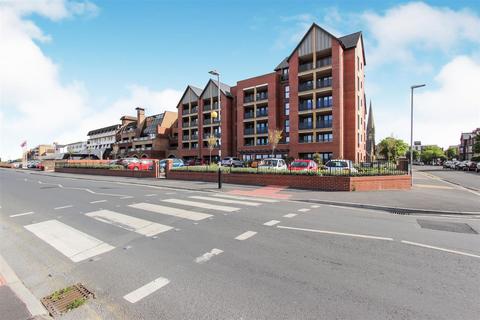 2 bedroom apartment for sale - Orchid Court, 35-37 South Promenade, Lytham St. Annes