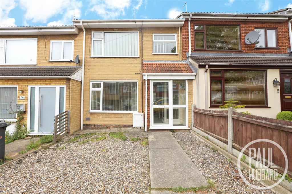 York Road, Lowestoft, NR32 3 bed terraced house for sale £170,000