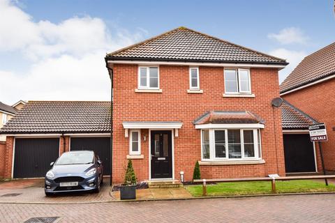 2 Abrahams Way, Basildon, SS14 3QH