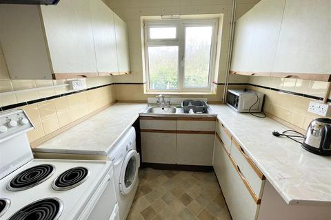 3 bedroom apartment for sale, Byng Morris Close, Sketty, Swansea