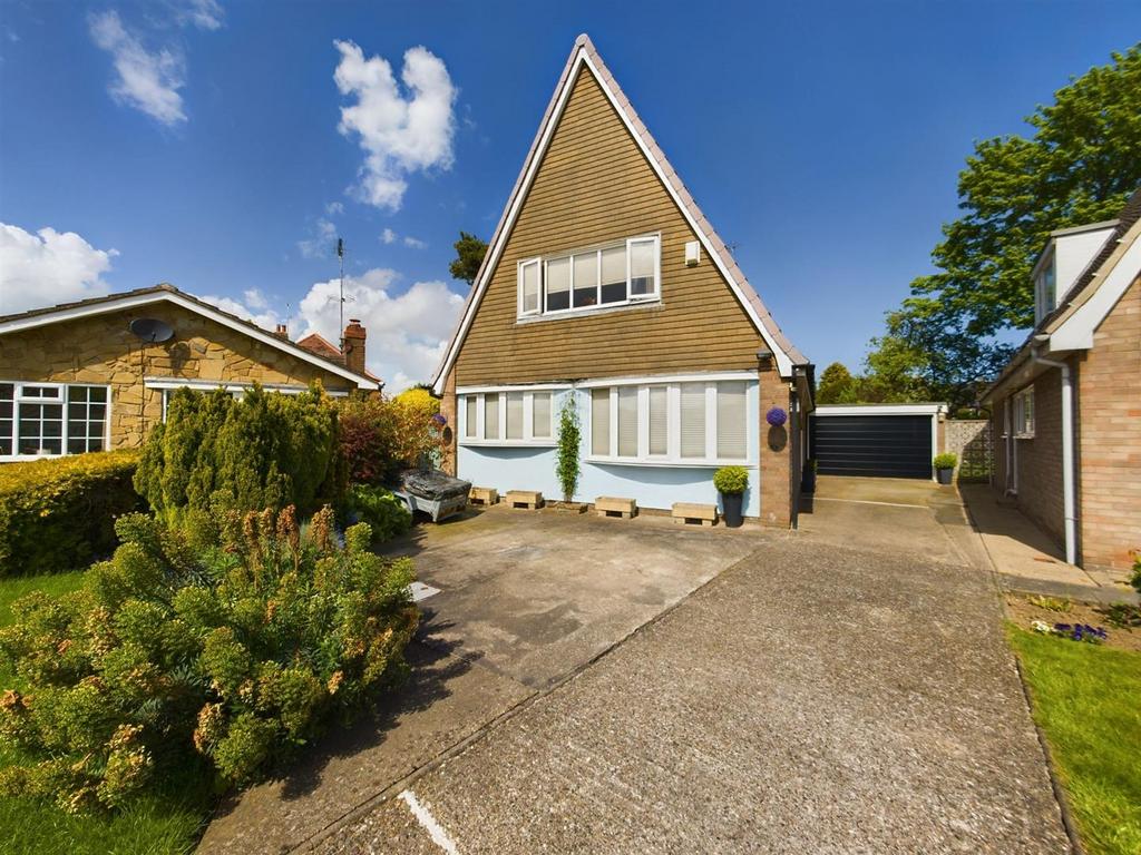 The Horseshoe, Driffield 3 bed detached house for sale £395,000
